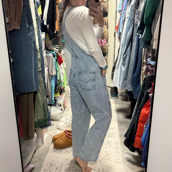 Levi’s Vintage Denim Overalls Light Blue - Picture 9 of 10